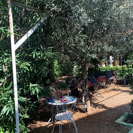 فندق Le Jardin D Ines Espéraza المظهر الخارجي الصورة